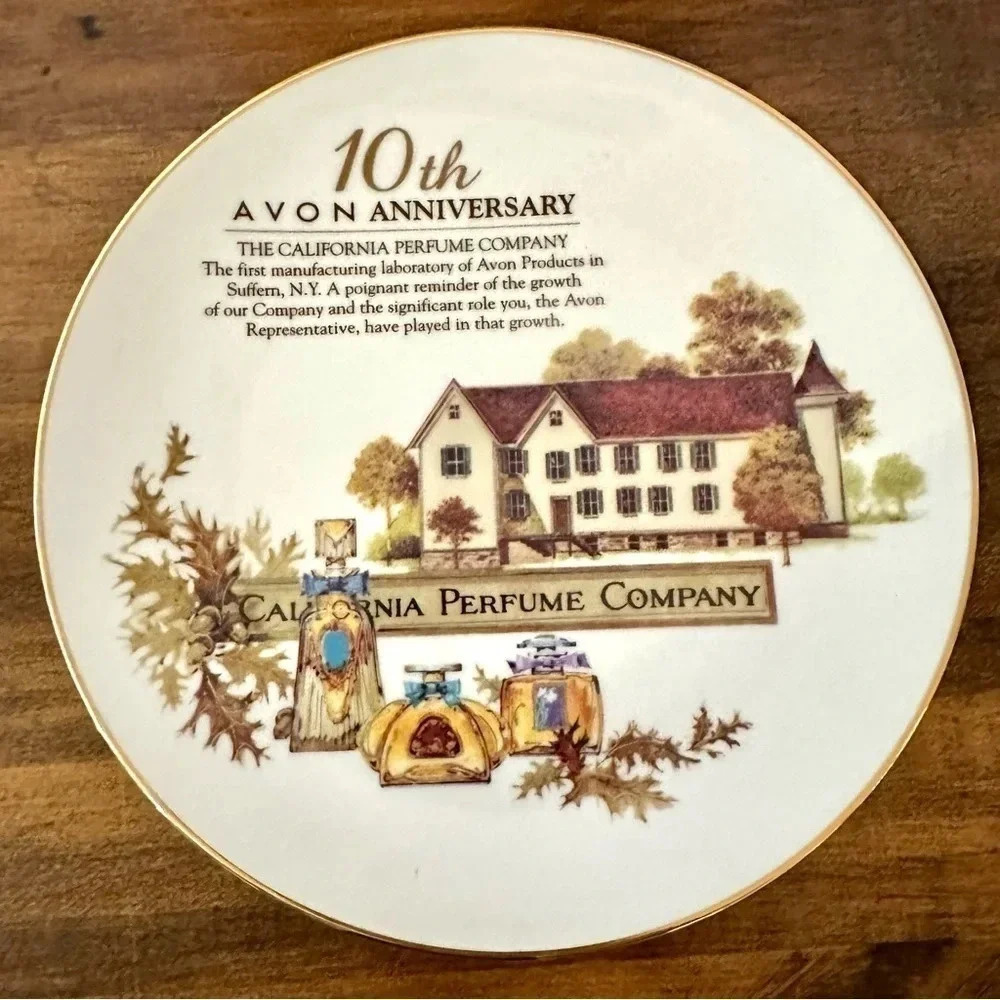 Avon 10th Anniversary California Perfume Company Commemorative Gold Lined Plate - Picture 2 of 7